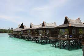 My friends, corinne had taken mabul island packages which is 3 days and 2 nights. Mabul Water Bungalows Bewertungen Fotos Pulau Mabul Malaysia Tripadvisor