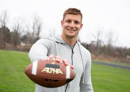 He is the second youngest son of gordon gronkowski and diane walters, and is of polish descent through his father. Becoming Rob Gronkowski On Disney Celebrates His Wny Roots Television Buffalonews Com