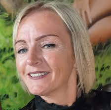 Enter Raffle to Win Dyson Airwrap Complete hosted by Katy Matthews