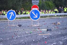Plan de fermeture ou reconversion des anciennes mines de charbon, accélération du processus initié 1995 20 janvier : Gilets Jaunes La Ville De Bordeaux Completement Bloquee