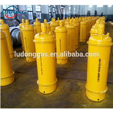 It is a colourless, pungent, highly toxic gas but is a very efficient refrigerant with zero. Liquid Ammonia R717 Buy Liquid Ammonia R717 Liquid Ammonia Anhydrous Ammonia Product On Alibaba Com