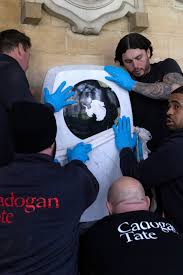 Sir Ernest Shackleton tribute unveiled at Westminster Abbey