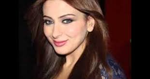 ما رأيكم صورة فرح يوسف نسخة من الموناليزا الشهيرة Farah Youtube Idol