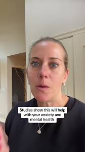 Vibrating those anxious feelings away! #anxietyhelp #anxietytipsandtrick  #overwhelmed #anxietytips #vibrationalhealing