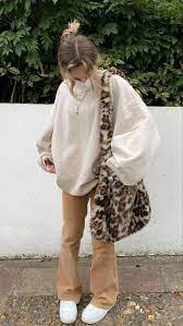 Millie bobby brown is a trendsetter in her own right (think: Beige Brown Outfit With Fuzzy Bag Casual Outfits Cute Outfits Fashion Inspo Outfits