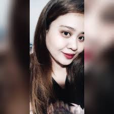 Sarah Marquez's Instagram, Twitter & Facebook