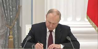 Ранее об этом его попросили главы самопровозглашенных . Zgoa2f1gmuvim