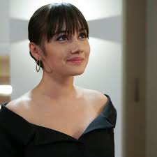Yayınlandığı ilk bölümden itibaren dizinin kadrosunda yer alanizleiyiciye duygu dolu anlar yaşatan aşklar onur tuna ve sevda erginci yasak elma dizisinden ayrılıyor! Sevda Erginci Characters Famousfix Com