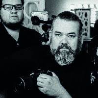 Escucha La Voz de Zecta Luz