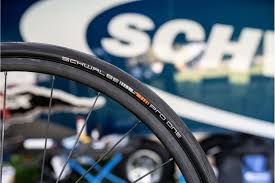 世界最軽量のチューブレスタイヤ schwalbe pro one tt ロードバイクはやめられない カーカス シュワルベ トライアスリート