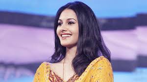 Actress, dreamer and entirely bonkers!! Amyra Dastur Hd Wallpapers Backgrounds