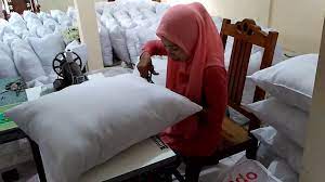 Maybe you would like to learn more about one of these? Cara Buat Bantal Hotel Bantal Dacron Bantal Silicon 100 Youtube