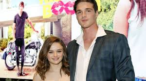 Watch trailers & learn more. The Kissing Booth Hauptdarsteller Auch Privat Ein Paar Promiflash De
