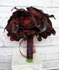 50 Fascinating Halloween Wedding Bouquets Ideas Vis Wed Red Bouquet Wedding Black Bouquet Flower Bouquet Wedding