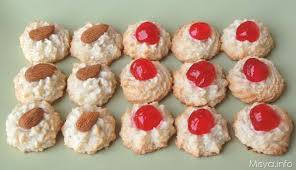 Il nostro panetto di pasta di mandorle, prodotto tipico della tradizione siciliana che si tramanda da generazioni, custodisce tutta la bontà delle migliori mandorle siciliane finemente tritate e la dolce fragranza dello zucchero. Pasticcini Di Pasta Di Mandorle Ricetta Pasticcini Di Pasta Di Mandorle Di Misya