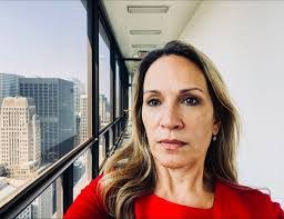 Lisa Poorman's Instagram, Twitter & Facebook