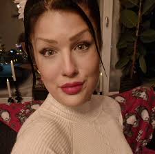 Are here many smokers? How you quited and why? I know that is not good for  your health, but what about the spirit?