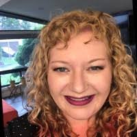 Tracy Robles's Instagram, Twitter & Facebook