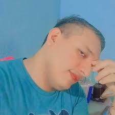 Hola. vecinos me quedan los últimos pares de calcetas para lucir estas  fechas tan especiales para que no tengan fríos sus pies $100 pesitos cada  una son los últimos. Llevele.