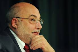 Hodge to leave job as first selectman