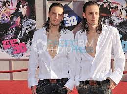 His birth sign is cancer and his life path number is 3. Facundo Lombard