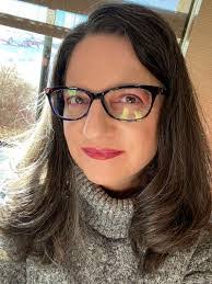 Sara Haney's Instagram, Twitter & Facebook