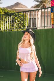 Claire Deyoe - Free sexy pics, galleries & more at Babepedia