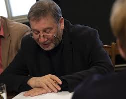 Vystudoval konzervatoř v brně a damu v praze, prošel divadly v ostravě, ústí nad labem a v šumperku. Tomas Topfer O Rekonstrukci Divadla Zachovame Lesk Puvodni Architektury Divadlo Na Vinohradech