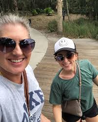 Nicole Luster's Instagram, Twitter & Facebook