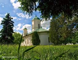 Mănăstirea cernica văzută dinspre insula de pe lac pe care se află cimitirul. Manastirea Cernica Mycountry Ro