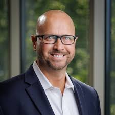 Congratulations to Kristine (Coyle) Jordan who is celebrating 10 years with  Jabian today! Thank you for all of your hard work throughout the years, we  are grateful to have you