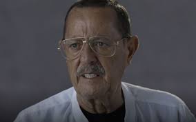 Las cartas de "obsesión" de Julián Muñoz a Isabel Pantoja: "Me muero por  ti, gitanita"