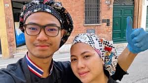 L'amore scoppia tra i fornelli e realizzano il sogno di aprire un  ristorante tutto loro: "Proponiamo l'autentica cucina thailandese"