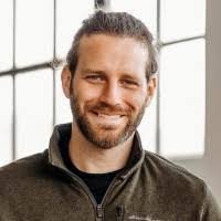 Matt Lind's Instagram, Twitter & Facebook