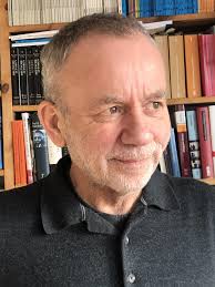 Prof. Dr. phil. Michael Kämper-van den Boogaart — Institut für deutsche  Literatur