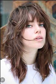 Elle Larson (ellelarsondc)