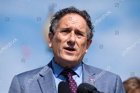 Us Representative Andy Levin D-mi Speaks Foto de stock de contenido  editorial