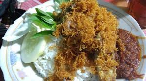 Buat teman traveler yang ingin makan murah dan enak, bisa mampir ke bebek goreng cabang purnama. Serundeng Dan Sambal Boleh Tambah Nasi Bebek Baratajaya Jualan Sudah 30 Tahun Surya Travel