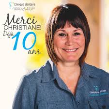 Notre chère Christiane Plante, assistante dentaire, fête aujourd'hui ses 10  ans d'ancienneté! Nous te remercions sincèrement pour ton merveilleux  travail des 10 dernières années et te souhaitons une magnifique journée!  Vous aussi,