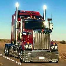 Kenworth Chicken Lights And Chrome Big Rig Trucks Big Trucks Semi Trucks