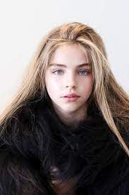 Celebridades Femeninas Por E Tvalens Jade Weber De Los Encantos En El Modelaje Que Esta Creciendo Verdaderamente Hermosa Jade Weber Summer Blonde Hair Beauty