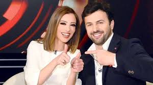 بعد غياب طويل عن نشر صورها على موقع إنستقرام، أبهرت الاعلامية المصرية وفاء الكيلاني متابعيها بصور جديدة وبإطلالات مختلفة. ÙˆÙØ§Ø¡ Ø§Ù„ÙƒÙŠÙ„Ø§Ù†ÙŠ ØªÙ‡Ù†Ø¦ Ø¬Ù…Ù‡ÙˆØ±Ù‡Ø§ Ø¨Ø§Ù„Ø¹Ø§Ù… Ø§Ù„Ø¬Ø¯ÙŠØ¯ Ø¹Ø¨Ø± ØµÙˆØ±Ø© Ø±Ù…Ø§Ù†Ø³ÙŠØ© Ø¬Ù…Ø¹ØªÙ‡Ø§ Ø¨Ø²ÙˆØ¬Ù‡Ø§ ØªÙŠÙ… Ø­Ø³Ù†