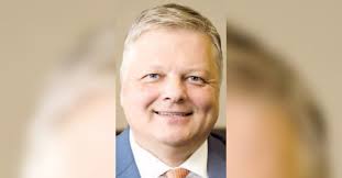 Community Foundation names new president; Aaron retires