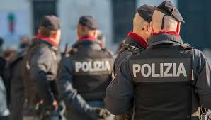 On the morning of 13 june 2021, at about 11:00 am local time, a man went out of his home armed with a gun. Cwepyzrw113epm