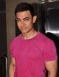 9 Pictures Of Amir Khan With And Without Makeup Styles At Life Aamir Khan Khan Dhoom 3