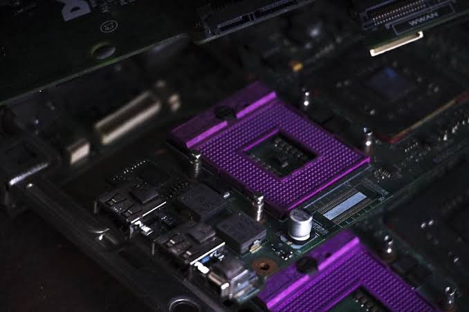 Cómo saber qué placa base tiene mi PC | Blog PcComponentes