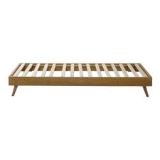 Grazie alle loro forme sinuose ed eleganti hanno saputo adattarsi nel tempo ad ogni. Panca Letto Bianco In Pino 90x190 Cm Sixties Maisons Du Monde