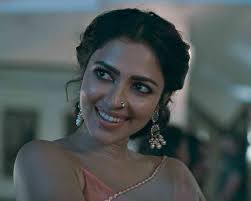 Four different women, four journeys of love and betrayal. Epzyco6nbulikm