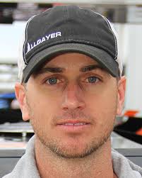 Shane Hebert's Instagram, Twitter & Facebook