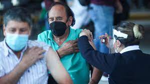 No obstante, la sedena pidió una reprogramación de la jornada fernando petersen aranguren, secretario de salud de jalisco, indicó que se vacunaría a médicos públicos y privados desde el 22 hasta el 24 de abril. Vacuna Covid 19 En Jalisco Que Centros De Vacunacion En Tlaquepaque Cuentan Con Vacunas Contra El Coronavirus Marca